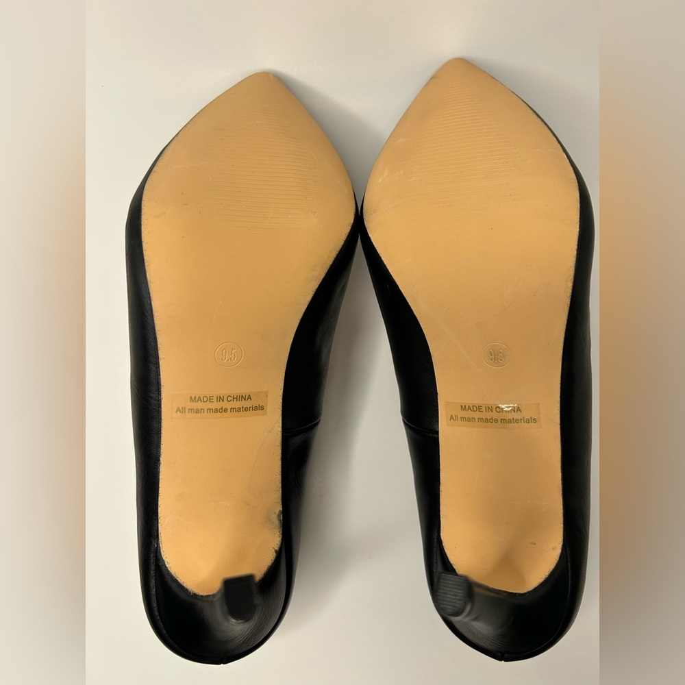 Elegant Black Women's Pumps - Picture 9 of 9